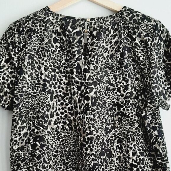 BANANA REPUBLIC Boxy Lightweight Short Sleeve Leopard Blouse Top Sz M - Picture 7 of 11